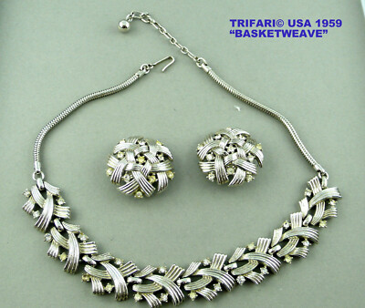 TRIFARI  , demi Parure ''BASKETWEAVE'' , USA 1959