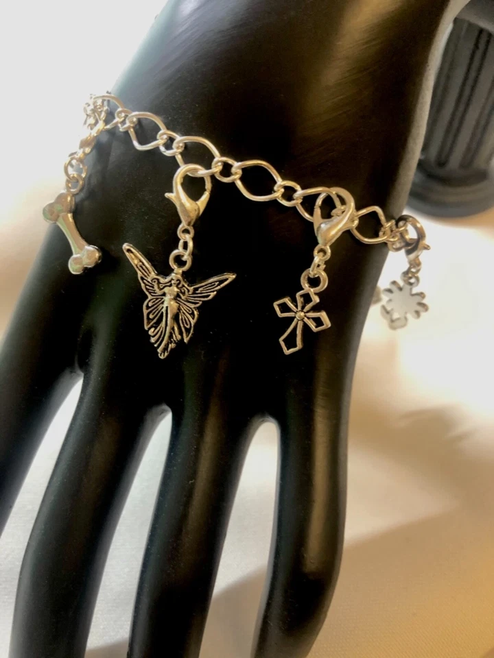 Armkette silber mit 9 Charm Anhänger Bettel-Armband Strass Frau Schmuck - Bild 4 von 4