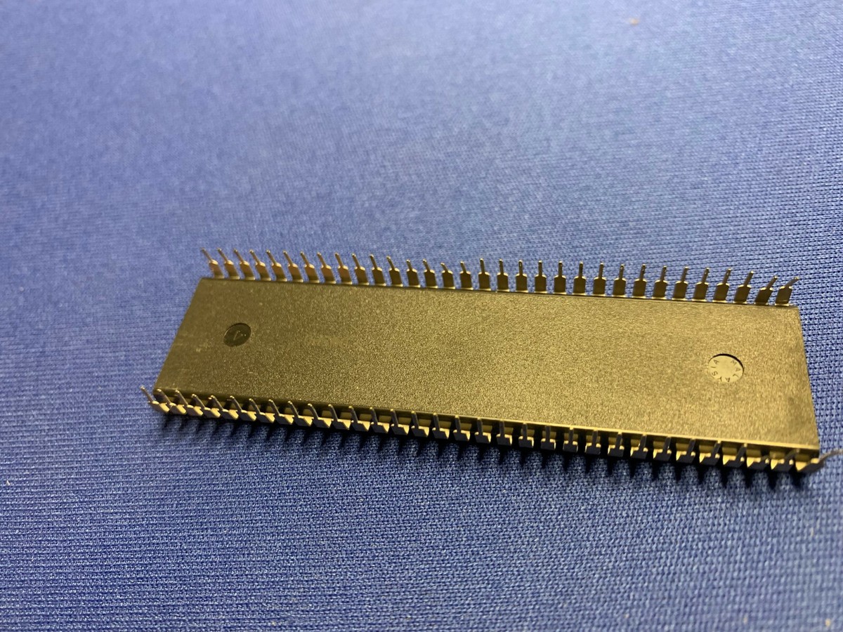 MC68000P10 MOTOROLA MC68000 CPU 64-Pin DIP Rare COLLECTIBLE NEW