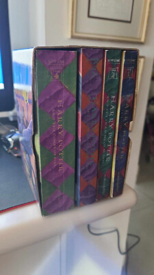 Harry Potter Set: Books 1-4 In Box & Metal Bookmark 9780439434867