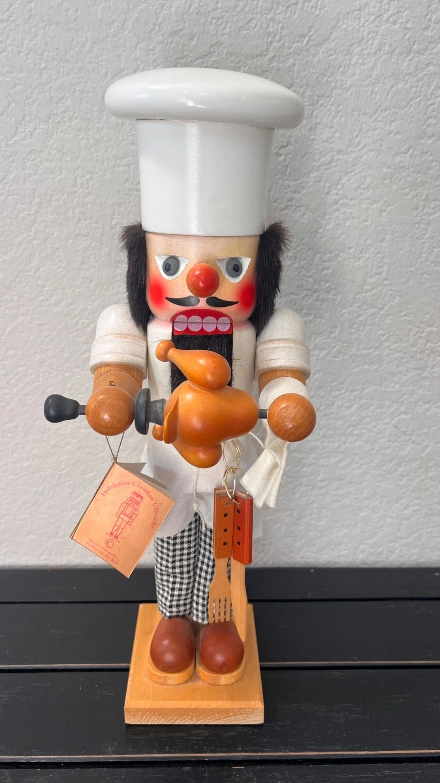 HOLZKUNST CHRISTIAN ULBRICHT GERMAN NUTCRACKER CHEF COOK CHICKEN 15"
Opens in a new window or tab