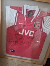 Vintage 1996&ndash;1998 Arsenal FC Home Shirt &ndash; Multi-Signed Squad signatures