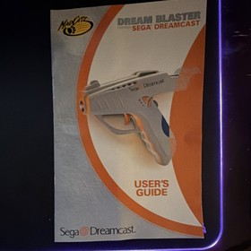Mad Catz Dream Blaster Light Gun for Sega Dreamcast w/House of the Dead 2/memcrd