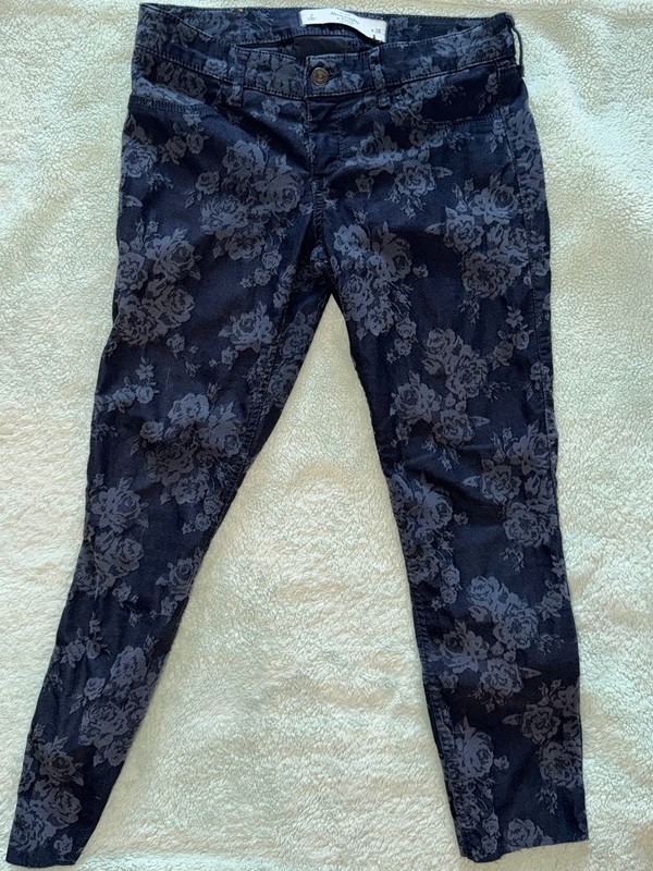 Abercrombie & Fitch Floral Skinny Jeans Women’s Size 2 Dark Wash