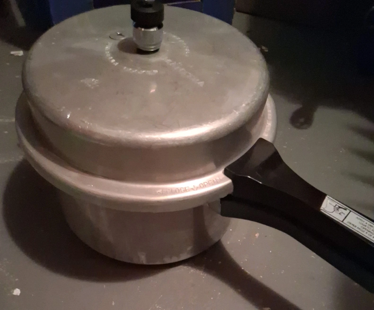 Vintage Manttra pressure cooker - 6.5 quarts - code 16630
Opens in a new window or tab