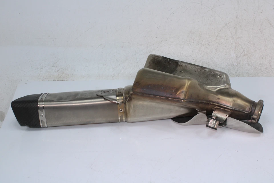 Silenciador de tubo de escape triple Triumph Speed 2011 9600555 Foto 3 de 4