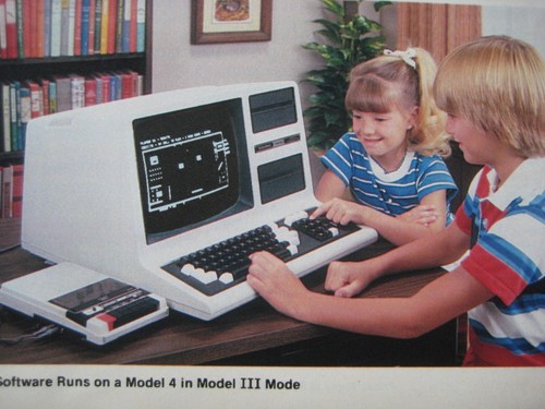 1984 Radio Shack TRS-80 Computer Catalog Tandy Brand - Afbeelding 7 van 13
