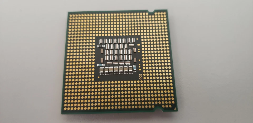 Intel Xeon Processor 3065 SLAA9 4M 2.33 GHz 1333 MHz PLGA775 - Image 3 of 3