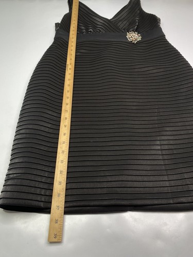 Vintage R&M Richards Black Ruffled Dress Size 14P Sleeveless Stretch V Neck - Picture 5 of 16