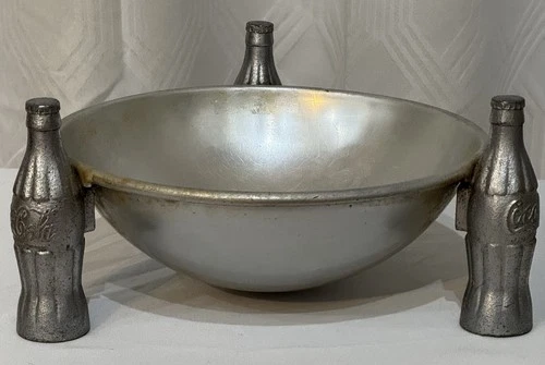 Vintage 1935 Collectible Coca-Cola Brunhoff Aluminum Pretzel Bowl