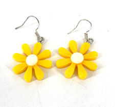 Yellow White Flower Dangle Earrings Daisy Boho Hippie Retro NEW