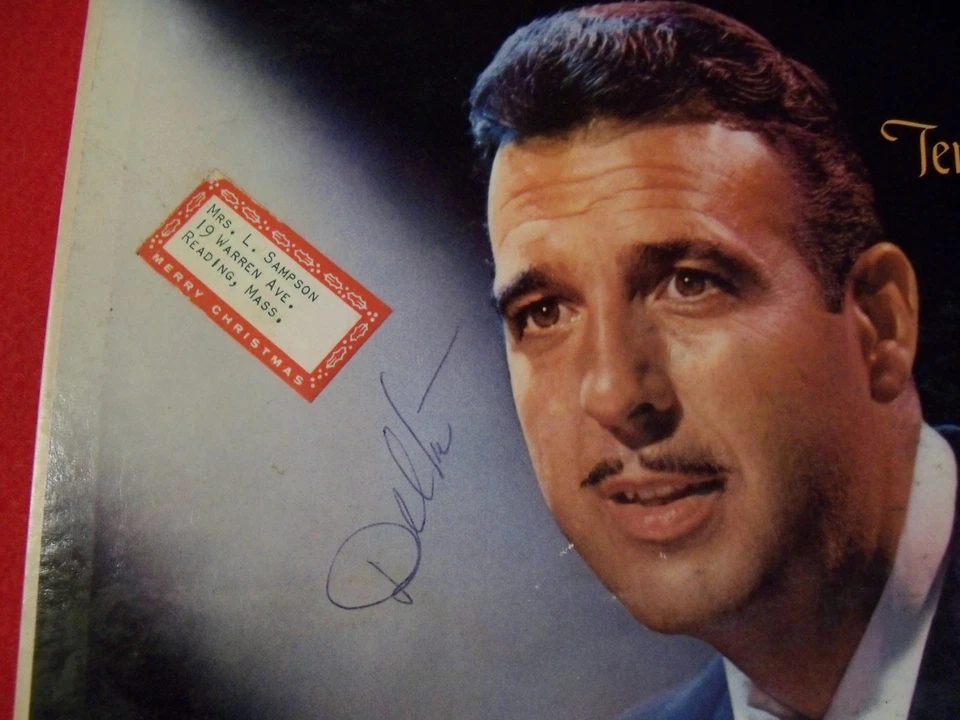 TENNESSEE ERNIE FORD HOLIDAY LP " HYMNS" ON CLASSIC VINTAGE VINYL! - Image 3 of 4