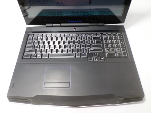 Dell Alienware M17x P01E | Intel Core 2 Duo@2.4Ghz,3 GB RAM,No HD/No OS - Afbeelding 5 van 12