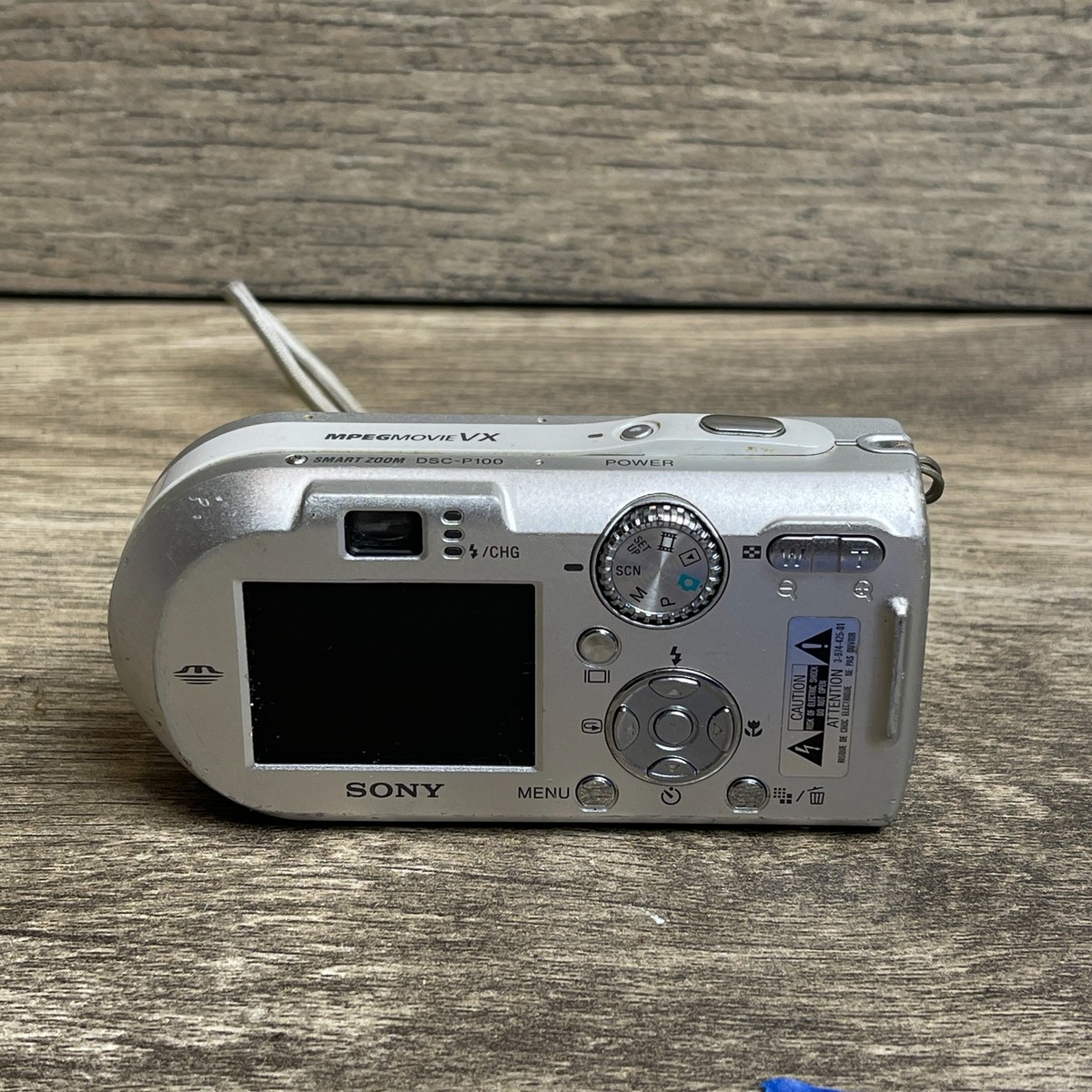 Sony Cyber-Shot DSC-P100 1.8