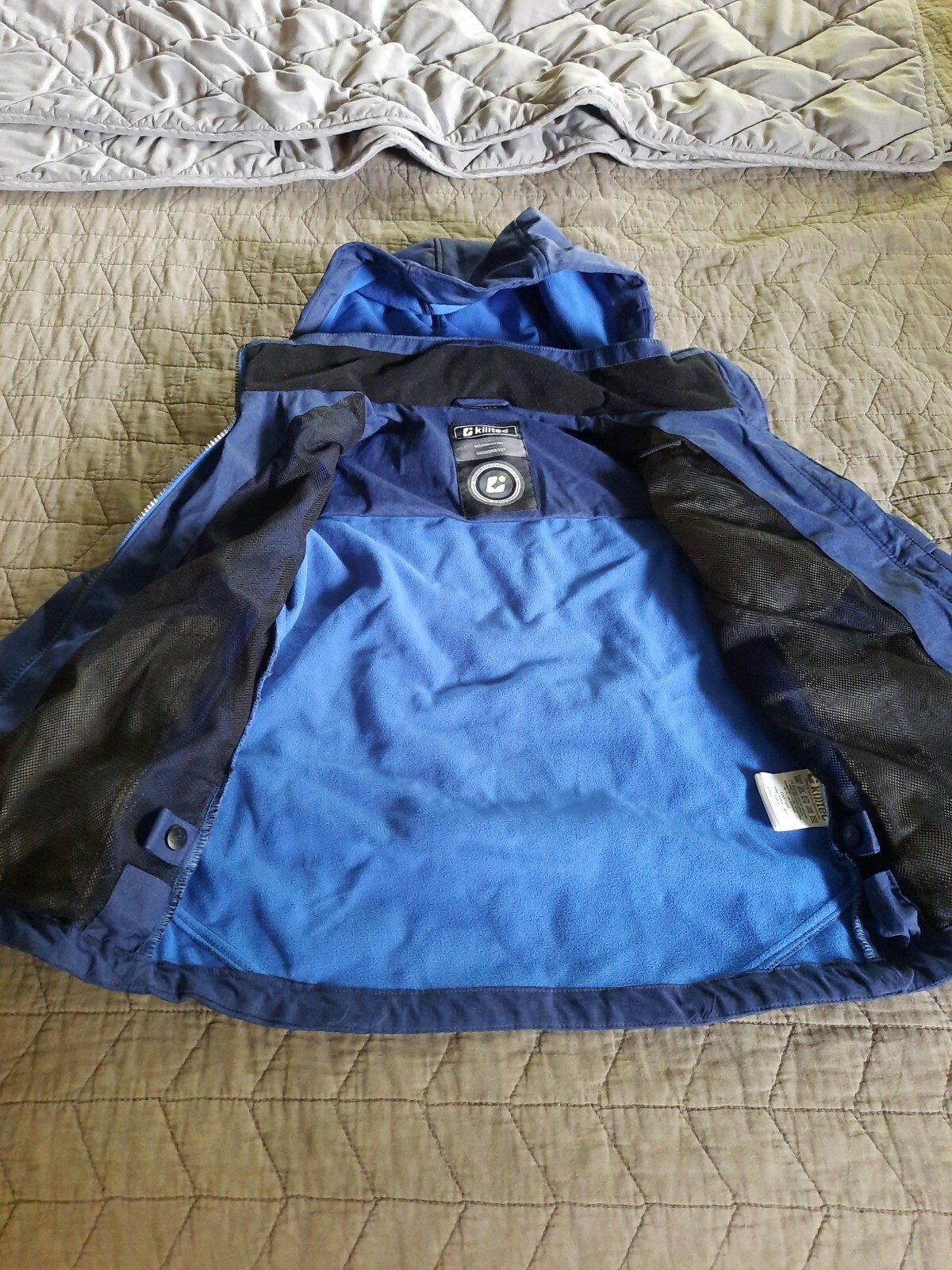 Picture 2 of 3