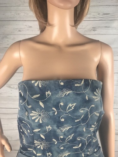 NWT Strapless Dress Size 9 Blue Chambray Denim Floral Embroidery Sexy Casual - Picture 2 of 12