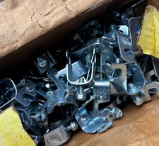 Erico Caddy RGC Signal Reference Grid Clip 8 Stranded Wire Thru 4 100 PCS ⭐