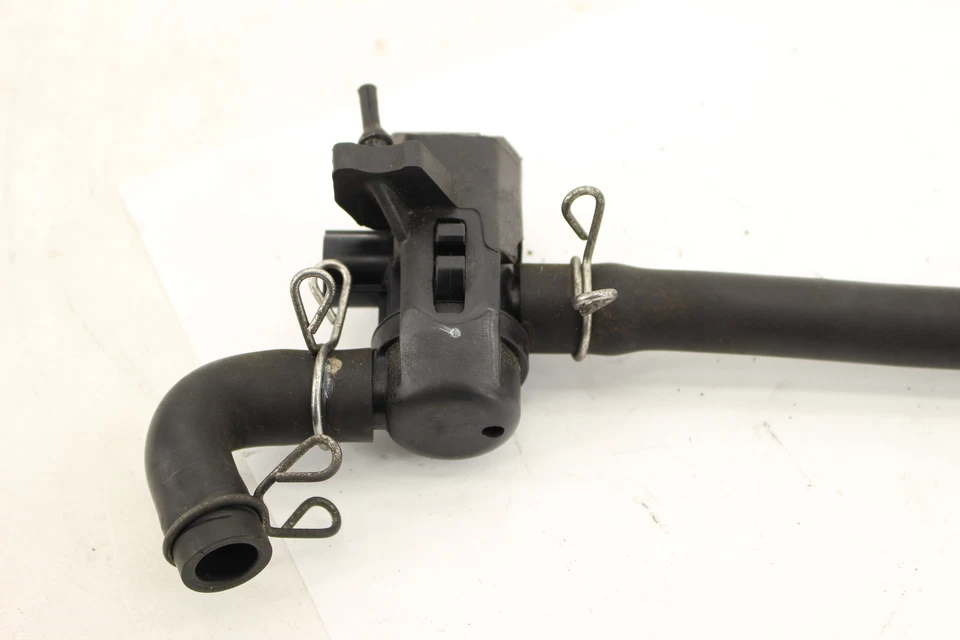 2015 Kawasaki Ninja 300 Ex300b Abs Oem Air Valve Solenoid Top Engine Switch Foto 2 de 4