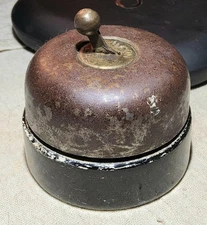 ANTIQUE HUBBELL BRAND ELECTRIC TOGGLE ON/OFF SWITCH-METAL & BLACK PORCELAIN BASE