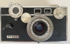 Vtg Argus C3 50mm f/3.5 Coated Cintar Lens 35mm Rangefinder Film Camera w/ Case