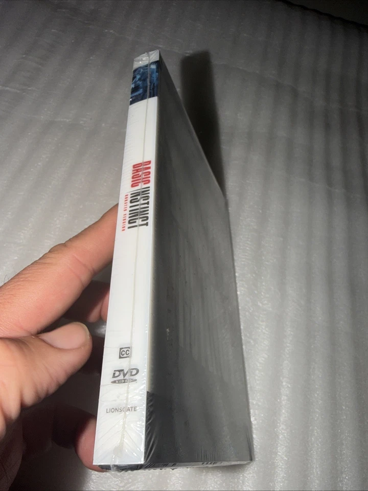 NEW Basic Instinct DVD Unrated Director's Cut Ultimate Edition Sharon Stone - Image 2 of 4