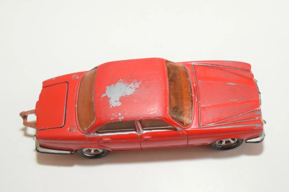 1:36 MATCHBOX K-56 K56 JAGUAR XJ12 XJ 12 ROSSO OTTIME CONDIZIONI - Immagine 3 di 4