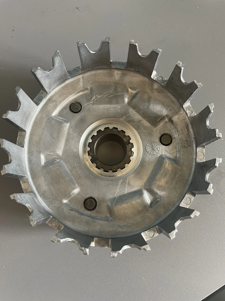 1984 HONDA XL 600R КОРЗИНА СЦЕПЛЕНИЯ СТУПИЦА 84 XL600 600R. - Изображение 2 из 4