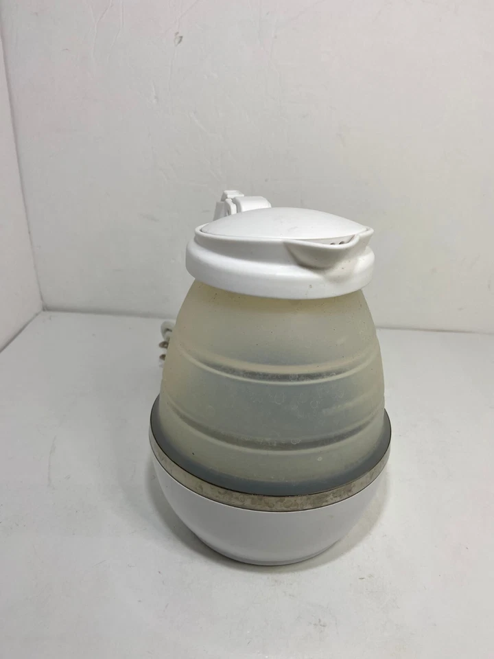 🌊 Gourmia GK360 Travel Foldable Electric Kettle .75 QT Silicone Collapses EUC - Image 3 of 4