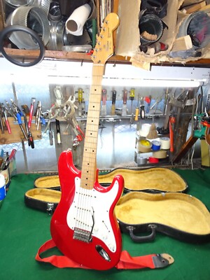 Electric Guitar Squier by Fender Stratocaster Sunburst Made in