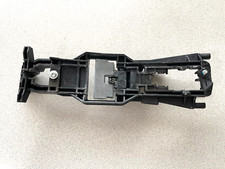 04-10 MERCEDES-BENZ CLS500 C219   LEFT FRONT DOOR HANDLE BRACKET   A2037600734