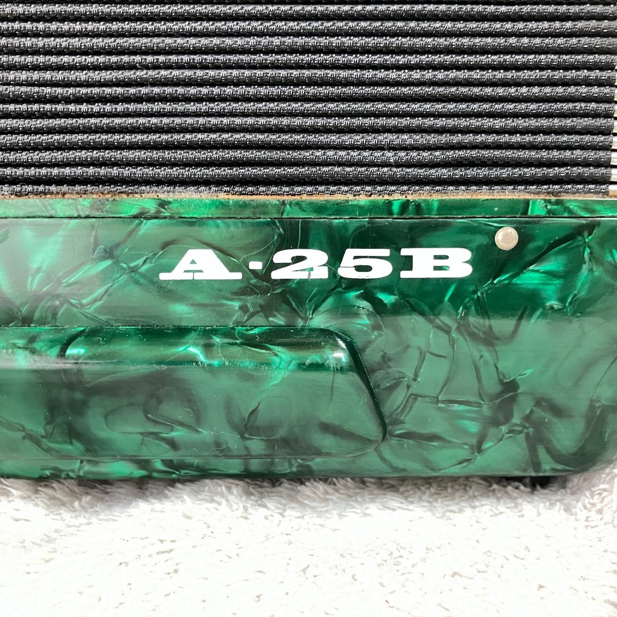 超美品稼働品☆ヤマハ A-25B アコーディオン☆グリーン ケース付き ヤマハ - 美品 YAMAHA ヤマハ アコーディオン グリーン A−25B