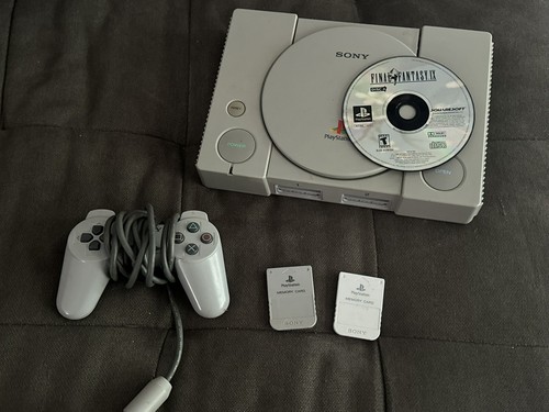 Original Sony PlayStation 1 PS1 Console SCPH-7501 PARTS OR REPAIR Turns On READ⬇