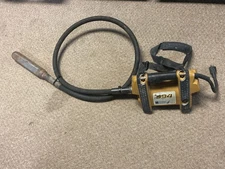 WYCO CONCRETE VIBRATOR 994 with 7' shaft and 2" square head (TDW031803)