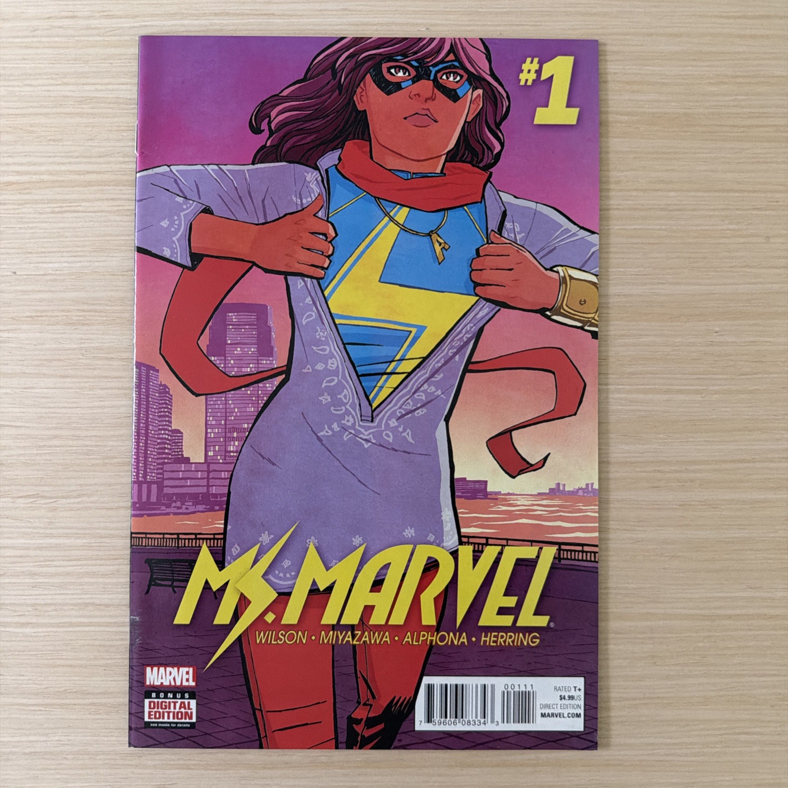 Ms. Marvel (Vol. 4) #1 Cover A Cliff Chiang G Willow Wilson Miyazawa (2016)