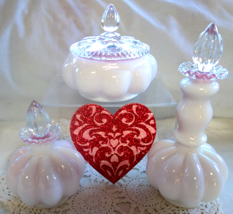 FENTON"MINTc40s~6pc"PEACH(PINK)CREST"PERFUME&COLOGNE&POWDER"VANITY"VINTAGE"GLASS
