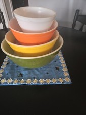 PYREX Multicolor Glass Mixing Bowl Set Nesting Round Set of 4