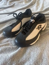 Pair Of Gently Used Ringor Softball Cleats Size 6.5