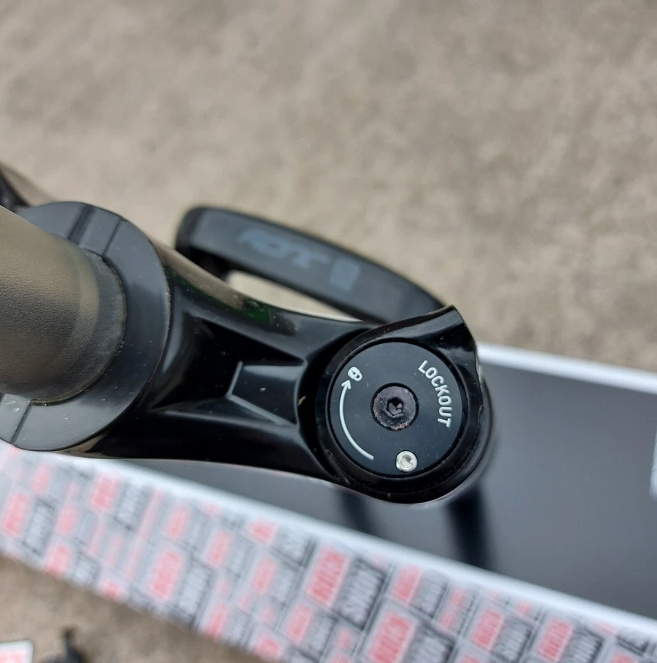 Rockshox Forks Judy TK Solo Air with remote or crown lockout 27.5″ / 29″ - Image 4 of 4