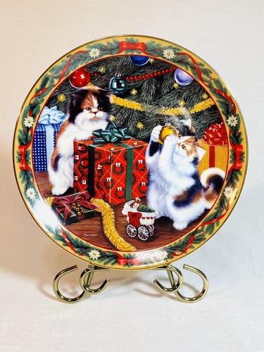 Bradford Exchange 1994 Santa’s Little Helpers “Holiday Mischief" Collector Plate - Picture 3 of 8