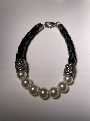 Vtg Black Leather Faux Pearls Braclet 