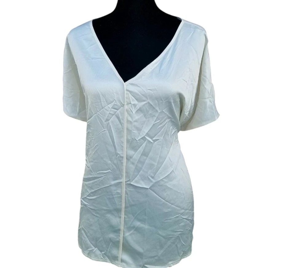 Blusa para mujer Alfani manga corta cuello en V. Talla XXL. Nuevo con etiquetas. $59 Foto 2 de 4