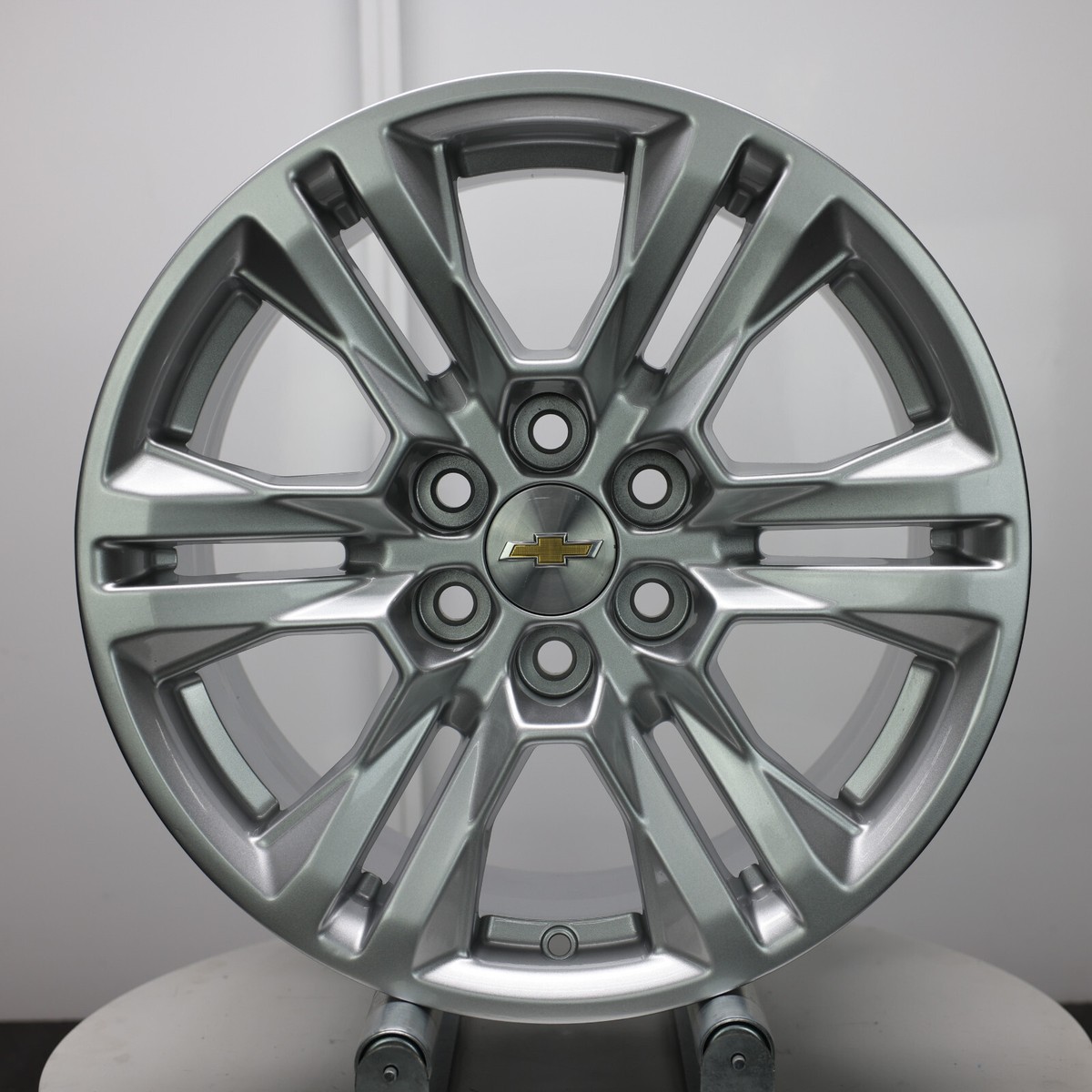 CHEVY COLORADO GMC CANYON 17X8.0 5871 OE WHEEL RIM CHEVROLET