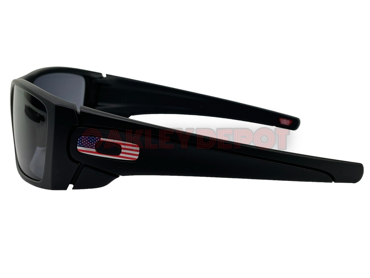 ✓🕶️ OAKLEY FUEL CELL 009096 MATTE BLACK/GREY USA ICONS