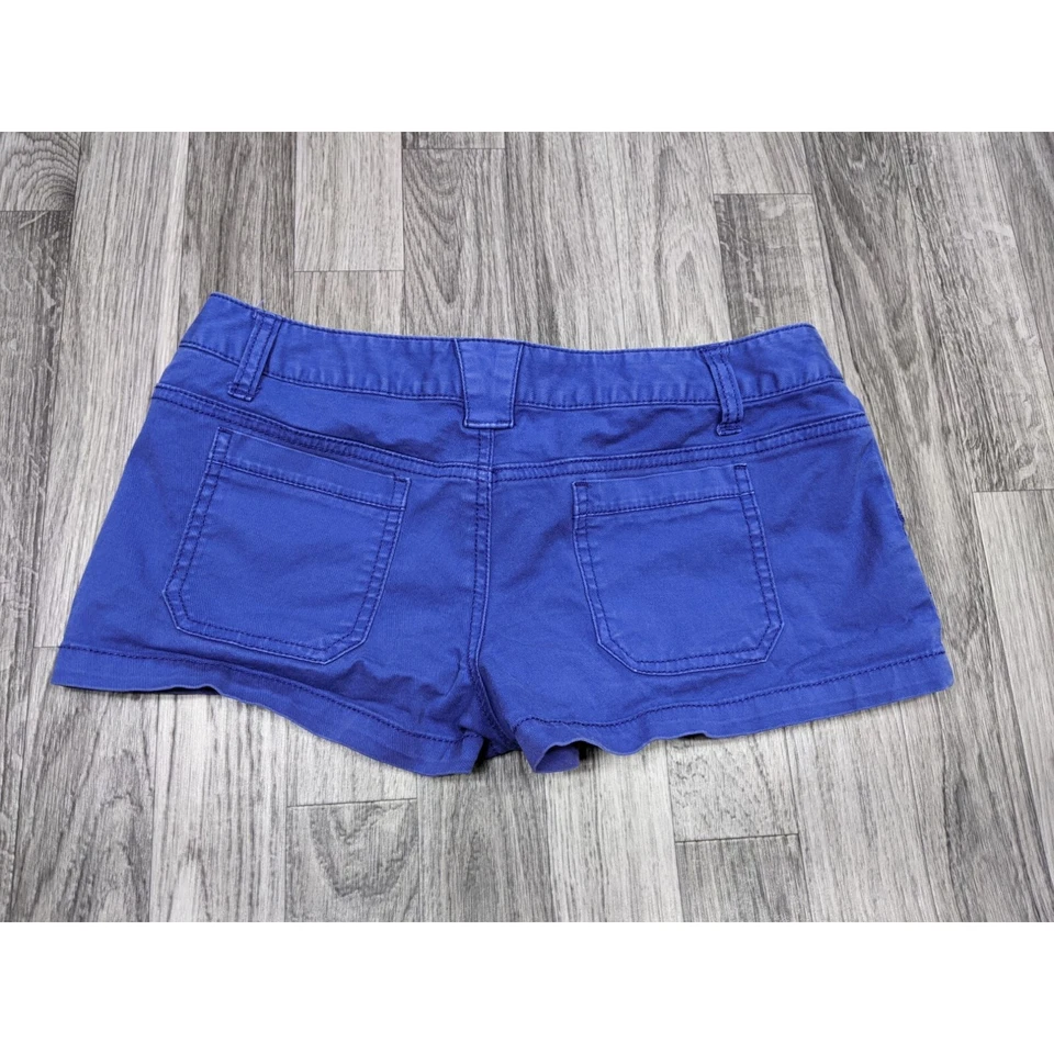 Mossimo Juniors Size 5 Pockets Fit 6 Purple Blue Chino Shorts - Image 2 of 4