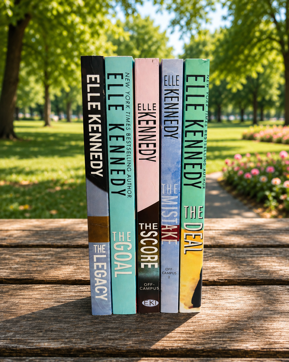 Off-Campus : 5 Books Collection set by Elle Kennedy Book English