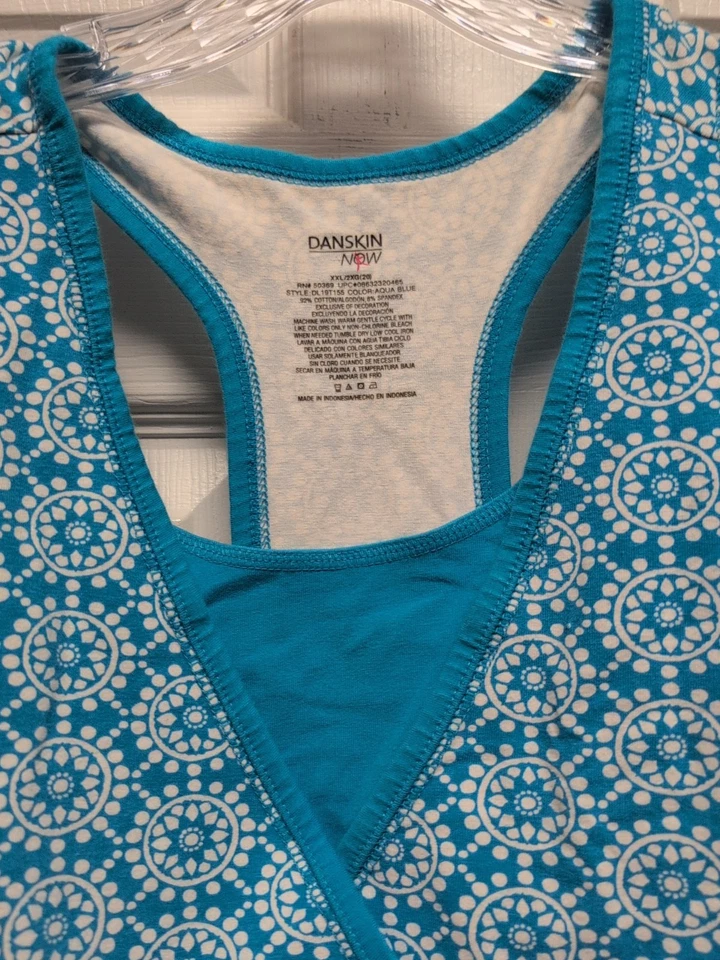  Camiseta sin mangas para mujer. Turquesa/Blanco Talla XXL Sin Mangas Danskin Elástico  Foto 3 de 4