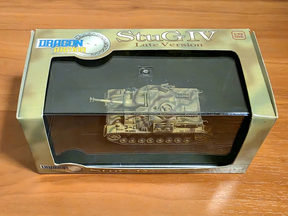 Dragon Armor 1:72 StuG.IV Late Version, 17th Pz.Gren Div. Ardennes January 1945. - Image 3 of 4