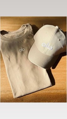 Conjunto Casual  | Camiseta Manga Corta + Gorra Ajustable | Estilo Minimalista