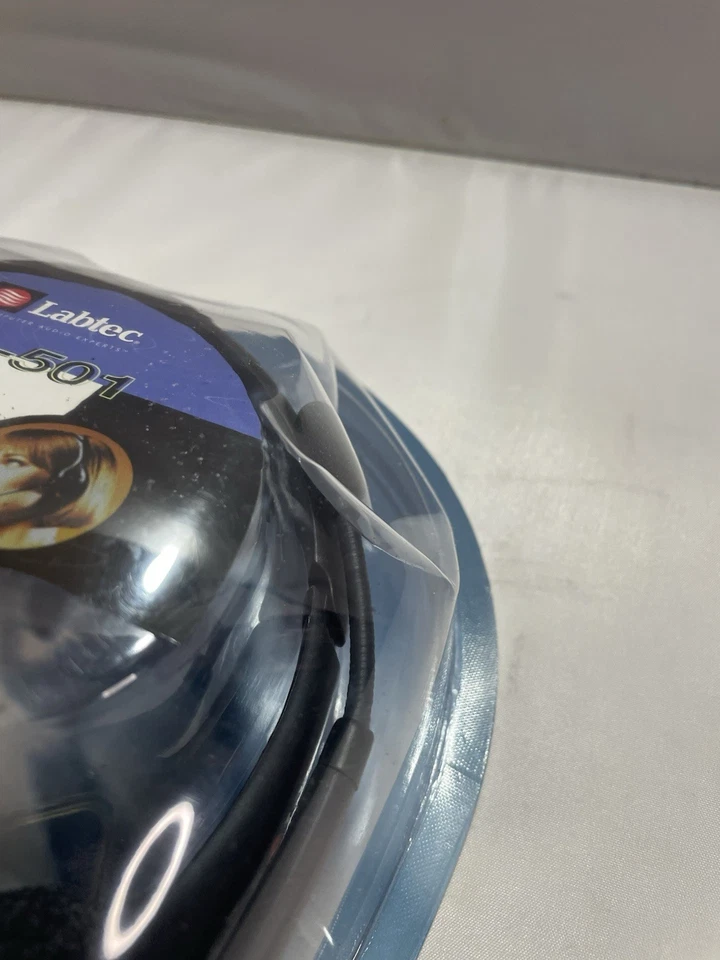 LABTEC AXIS-501 DELUXE HEADSET WITH BOOM MIC - Image 3 of 3