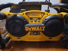 DeWalt DC011 Radio 7.2V-18V Charger Combo Clock AUX Jobsite Radio No Battery